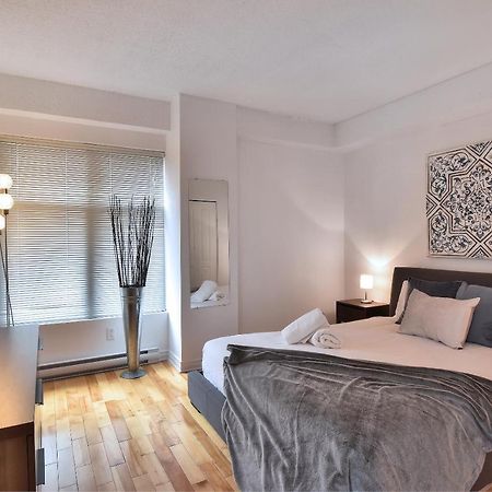 Place-Des-Arts Suites Монреаль Екстер'єр фото